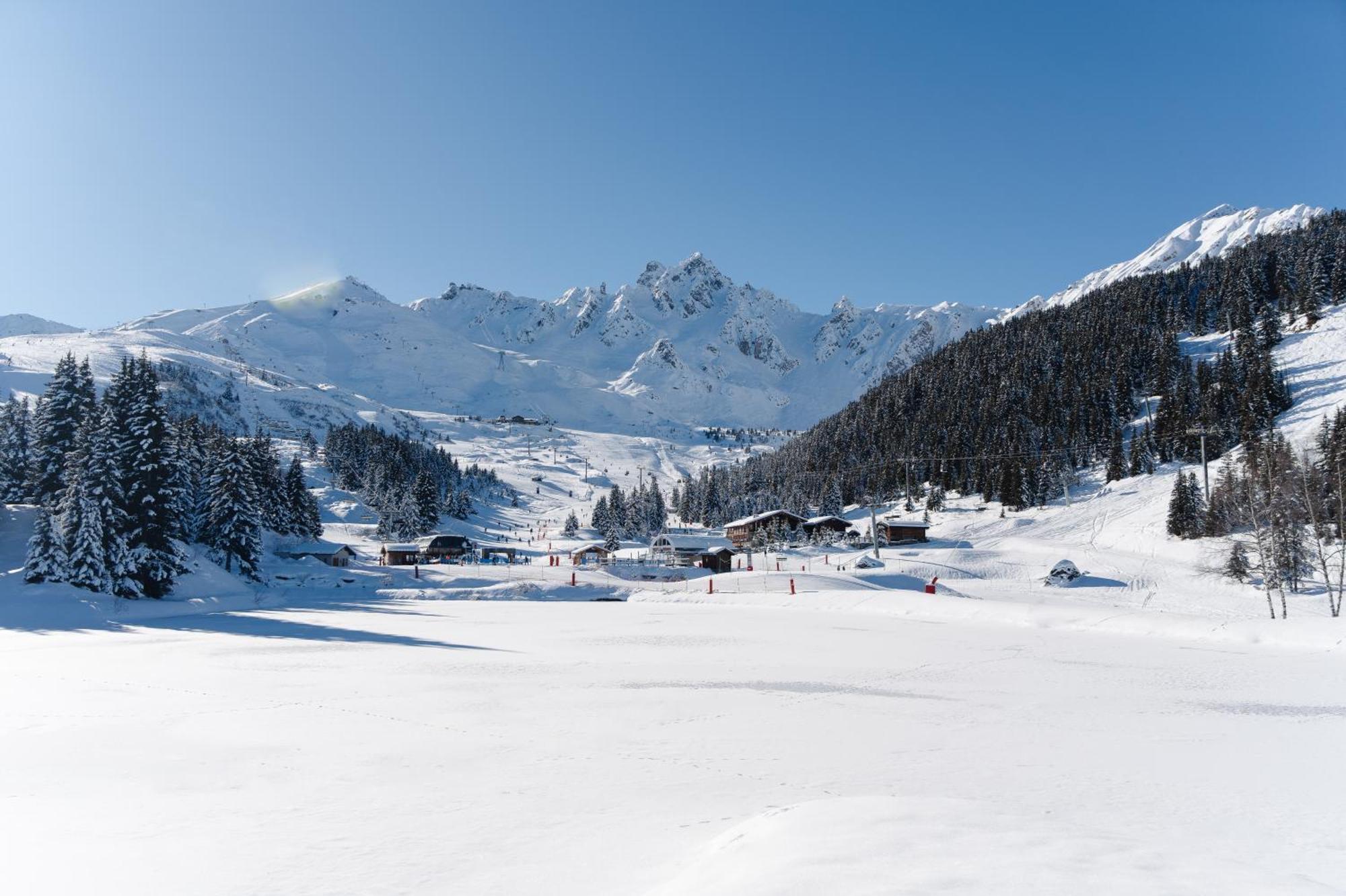 Lake Hotel Courchevel 1850 Exterior photo