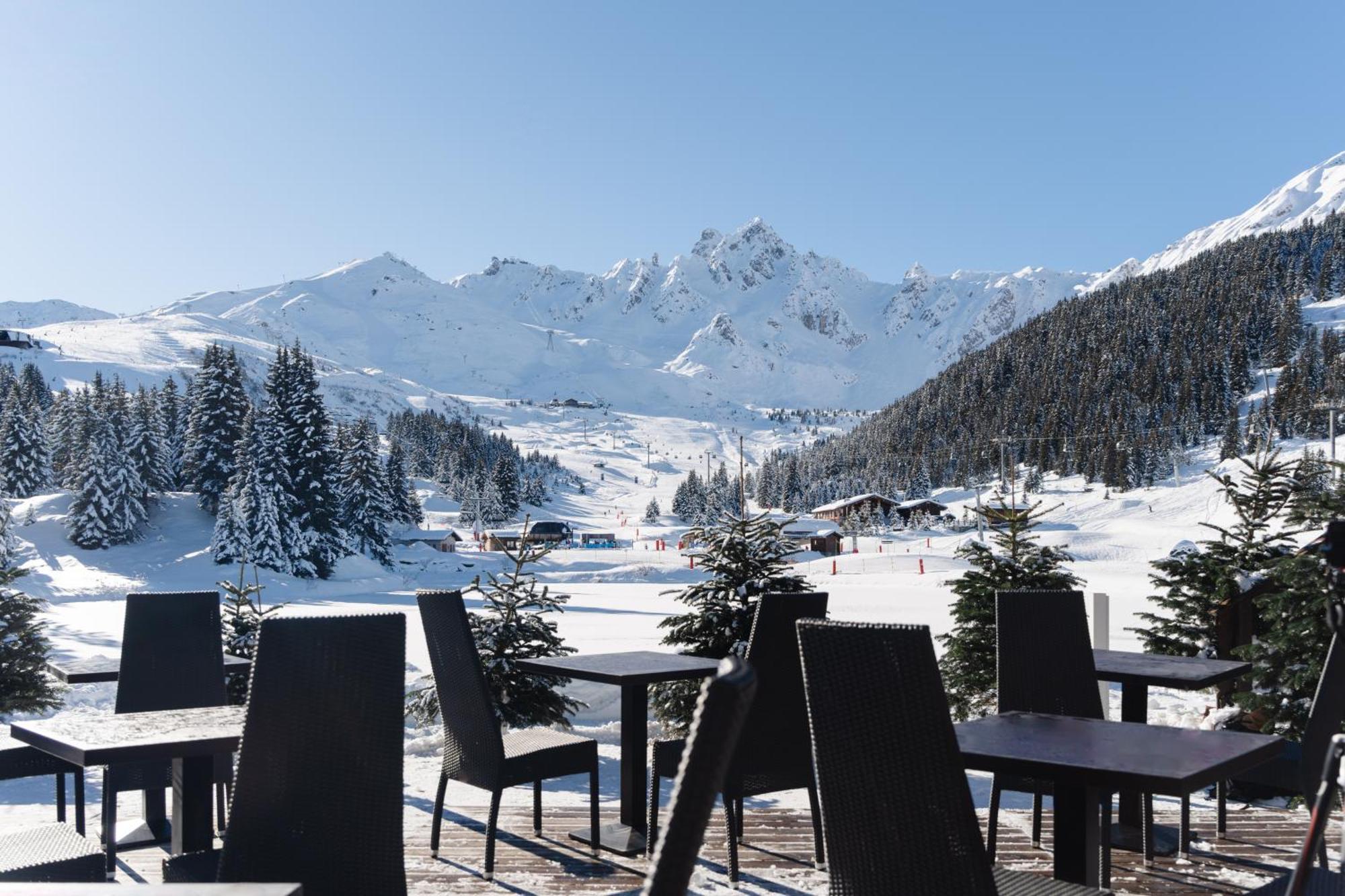 Lake Hotel Courchevel 1850 Exterior photo