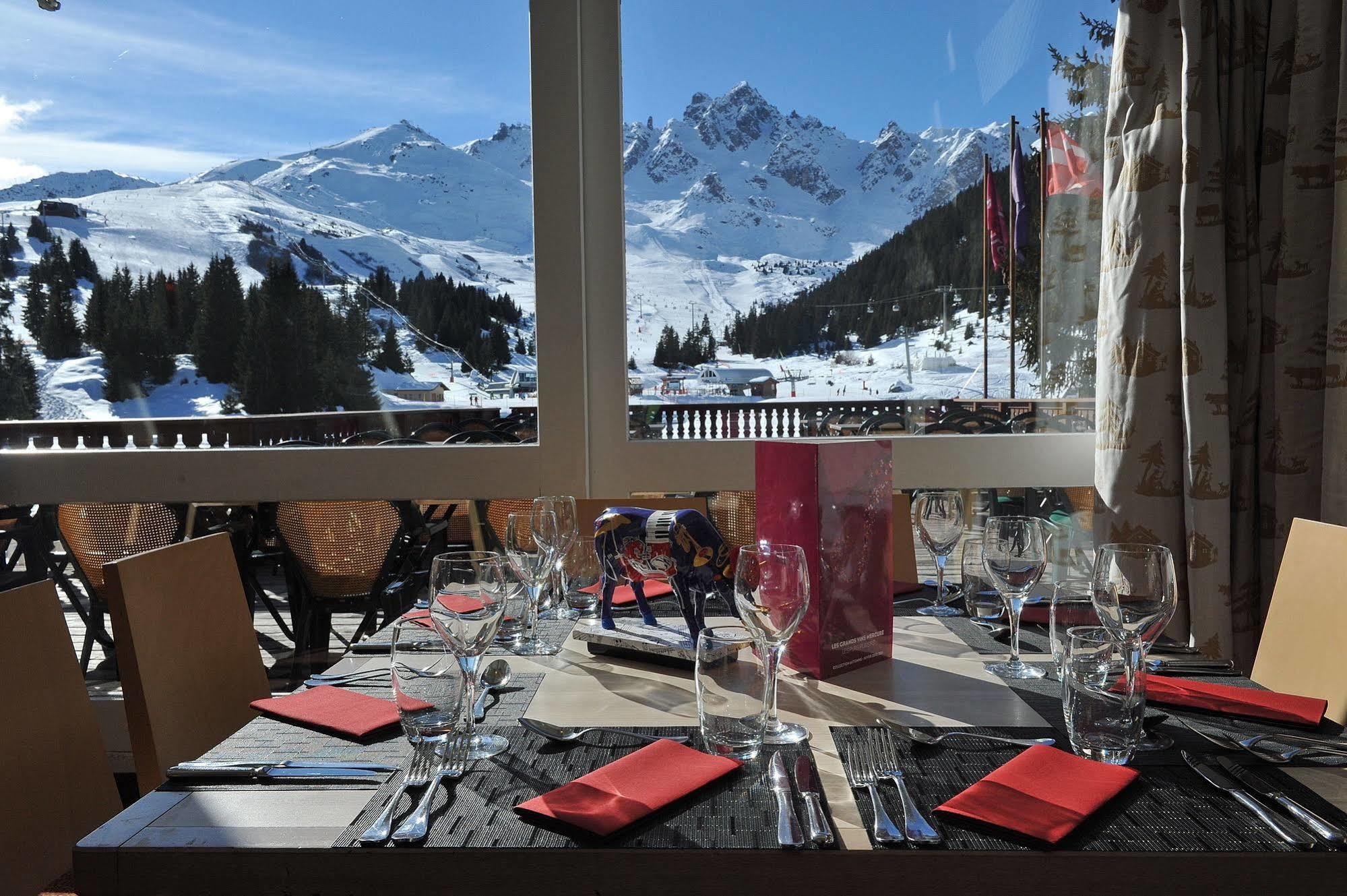 Lake Hotel Courchevel 1850 Exterior photo
